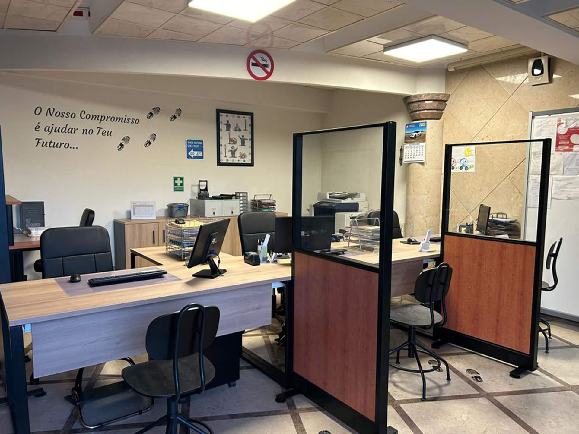 Instalações - Escola de Condução Pero Pinheiro