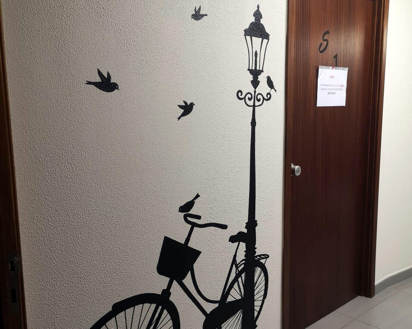 Instalações - Escola de Condução Pero Pinheiro
