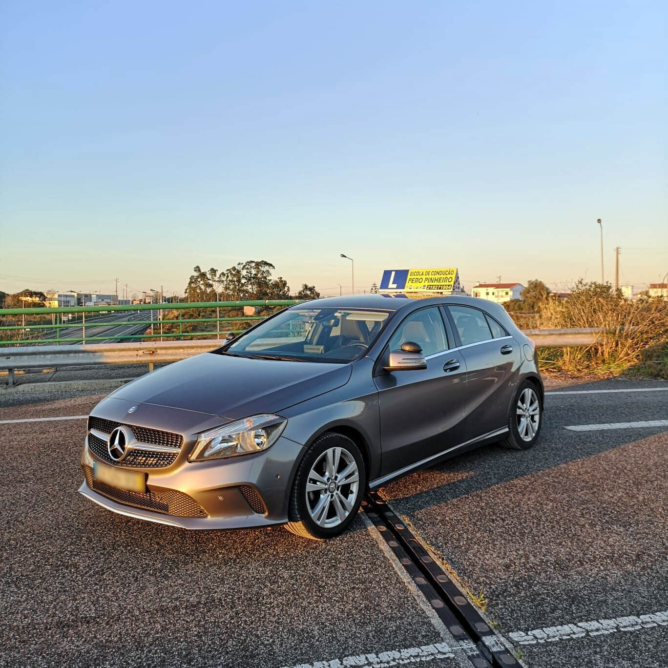 Viatura de instrução - Categoria B Mercedes